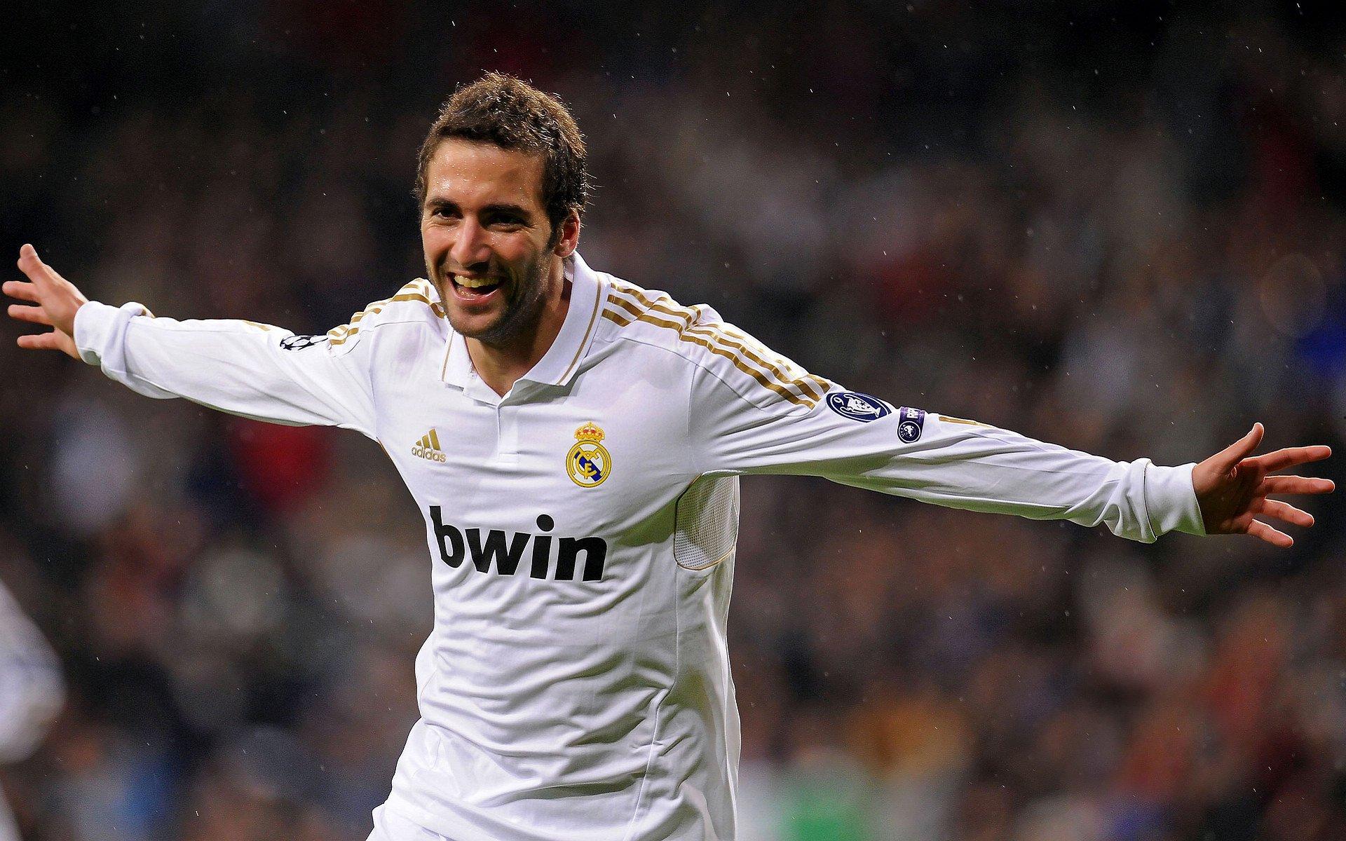 当全员姆巴佩成为现实，蒯纪闻分享AI特效